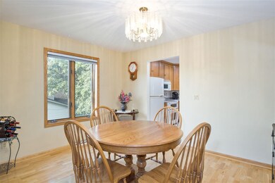 962 Peregrine Trail, Oregon, WI 53575 - photo 3