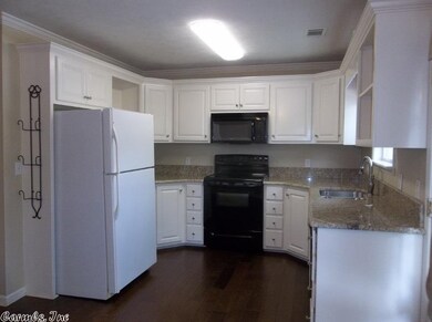 Lots of Cabinets & all appliances