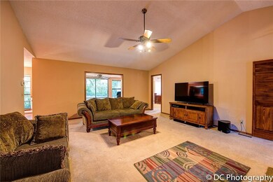 view of LR with plenty of room for all your furniture:  23.6x17.7