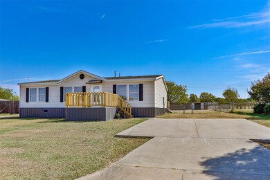 420 Glenwood St, Gainesville, TX 76240 - photo 2