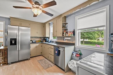 64 Leeds St, Worcester, MA 01606 - photo 5