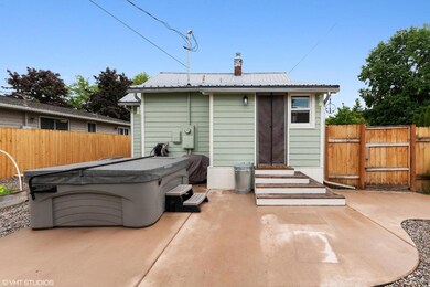 927 6th Ave E, Kalispell, MT 59901 - photo 5