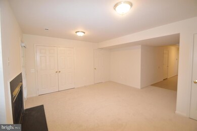 13509 Bannacker Place, Herndon, VA 20171 - photo 6