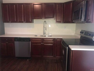 524 W Walnut St unit 1, Allentown, PA 18101 - photo 4