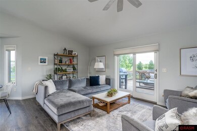 157 Quinion Dr, Mankato, MN 56001 - photo 3