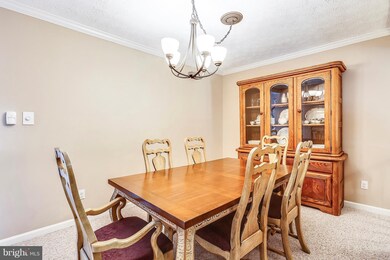 9598 Donnan Castle Ct, Laurel, MD 20723 - photo 6