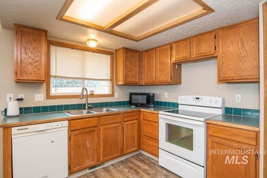 2524 S Canyon St, Nampa, ID 83686 - photo 7