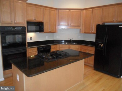 22004 Avonworth Square, Broadlands, VA 20148 - photo 3