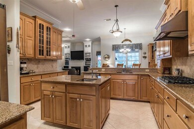 Island and Breakfast Bar