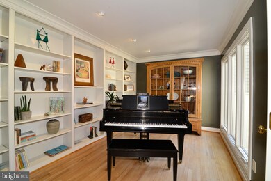 11610 Chapel Cross Way, Reston, VA 20194 - photo 5