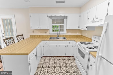 23 Berkeley Ct, Charles Town, WV 25414 - photo 7