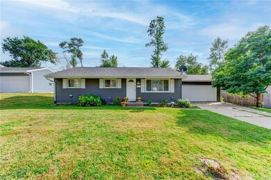 4053 Vine Ave SE, Cedar Rapids, IA 52403 - photo 2