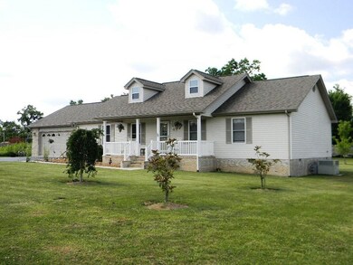 56 Lakyn Dr, Crossville, TN 38571 - photo 2