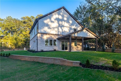 171 Honeysuckle Cir, Lawrenceville, GA 30046 - photo 3