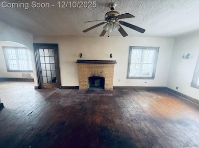 409 Gilbert St, Jackson, MI 49202 - photo 4