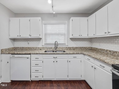 115 Lattimore Ln, Durham, NC 27713 - photo 6