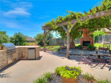 1305 Denver Cir, Moore, OK 73160 - photo 6