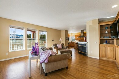 1711 NW Ivy Ave, Redmond, OR 97756 - photo 2