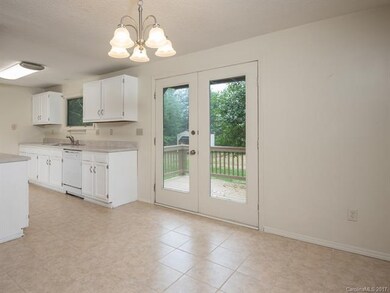 104 S Rowe Rd, Hendersonville, NC 28792 - photo 6