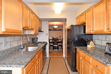 The Brittany unit 906, Arlington, VA 22204 - photo 6