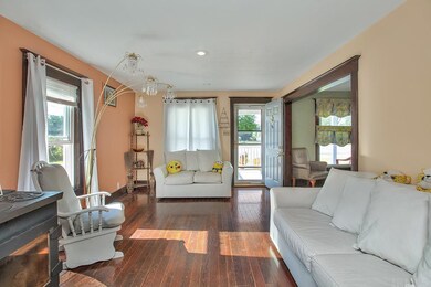 919 E Hively Ave, Elkhart, IN 46517 - photo 7