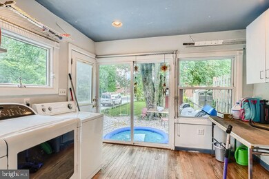 8650 Oakleigh Rd, Parkville, MD 21234 - photo 5