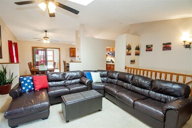 623 Nodaway Dr, Center Point, IA 52213 - photo 5