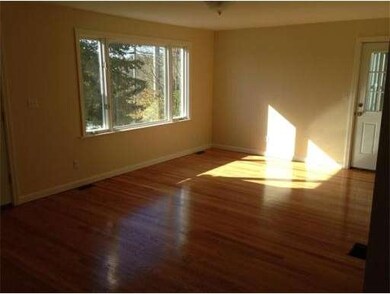 171 Old Fall River Rd, Swansea, MA 02777 - photo 3