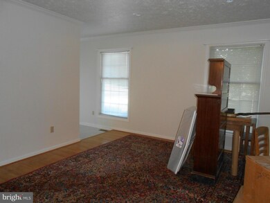 18525 Pilgrims Ct, Lexington Park, MD 20653 - photo 2