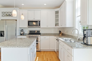 159 Brookview Dr, Hooksett, NH 03106 - photo 7