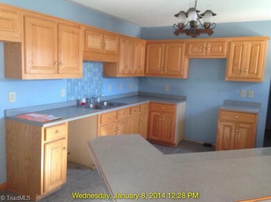 956 Deer Track Rd, Asheboro, NC 27205 - photo 3