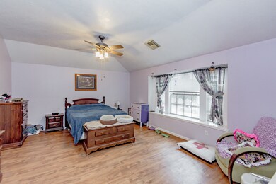 3504 Yellowstone Cir, Pearland, TX 77584 - photo 4