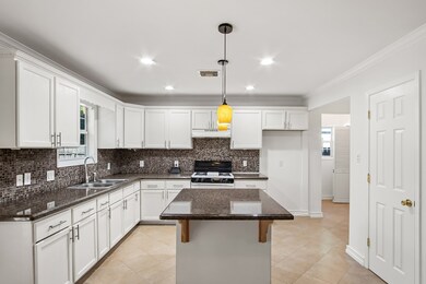 7332 Dixie Dr, Houston, TX 77087 - photo 5