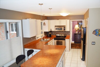 336 N Batavia Ave, Batavia, IL 60510 - photo 6