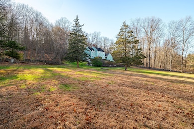 14 Concord Ridge Rd, Newtown, CT 06470 - photo 2