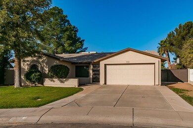 696 W Shawnee Dr AZ-2