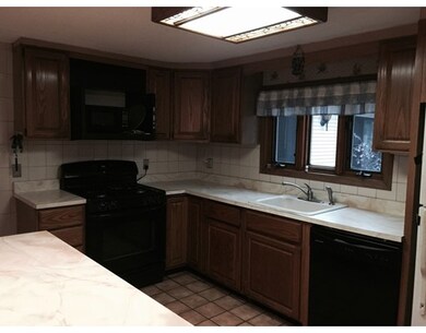 69 West St, Ludlow, MA 01056 - photo 4