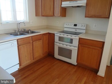 17645 Tedler Cir, Round Hill, VA 20141 - photo 6