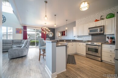 92-1071 Koio Dr unit D, Kapolei, HI 96707 - photo 7