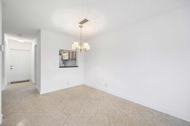 406 N Cypress Dr unit 2, Jupiter, FL 33469 - photo 4