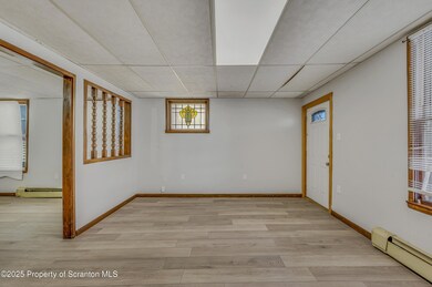 1411 Academy St, Scranton, PA 18504 - photo 3