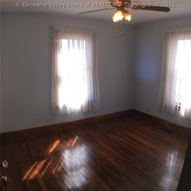 335 19th St, Dunbar, WV 25064 - photo 7