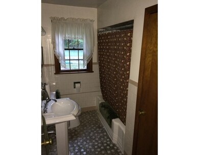 2006 Calkins Rd, Palmer, MA 01069 - photo 7