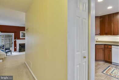 9947 Capperton Dr, Oakton, VA 22124 - photo 2