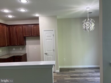 117 Sansom Ln, Woodbury, NJ 08096 - photo 5