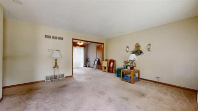 810 S South Summit Cir, Blue Springs, MO 64015 - photo 5