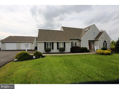 115 William Penn Dr, Schwenksville, PA 19473 - photo 2