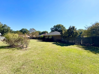 230 Ridge Cir, Dublin, GA 31021 - photo 5