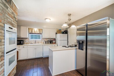 2802 Redbud St, Kilgore, TX 75662 - photo 4