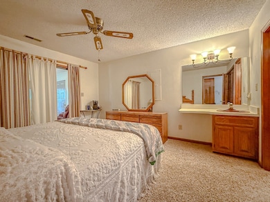 12182 Heron Dr, MacHipongo, VA 23405 - photo 6